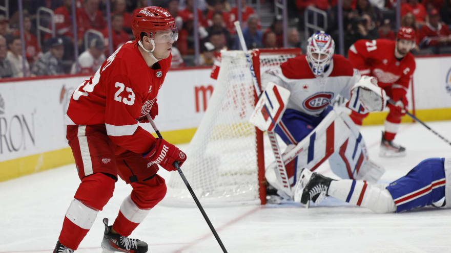 Raymond Continues Unique Red Wings Winning Streak