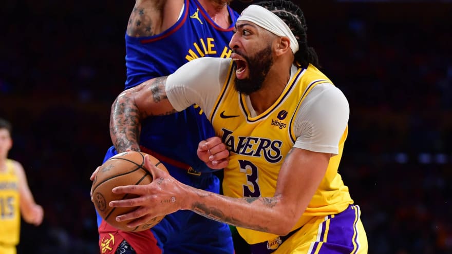 Lakers Fans React After Anthony Davis&#39; Masterpiece Staves Off Elimination In Game 4