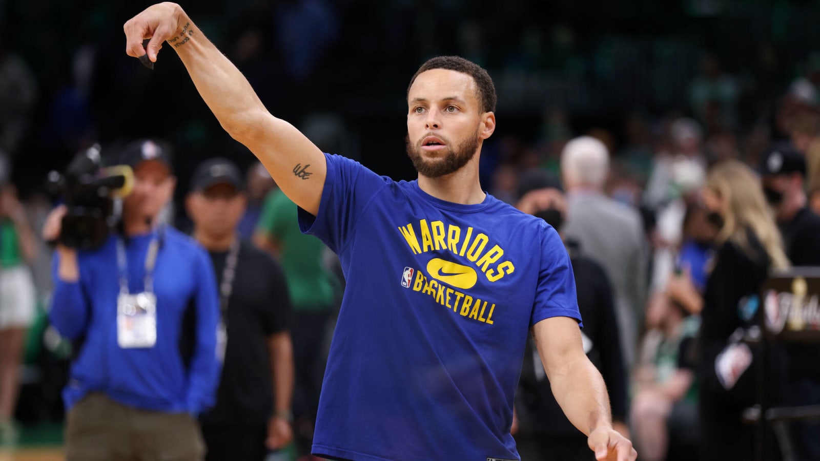 Steph Curry nearing $1B lifetime deal with Under Armour