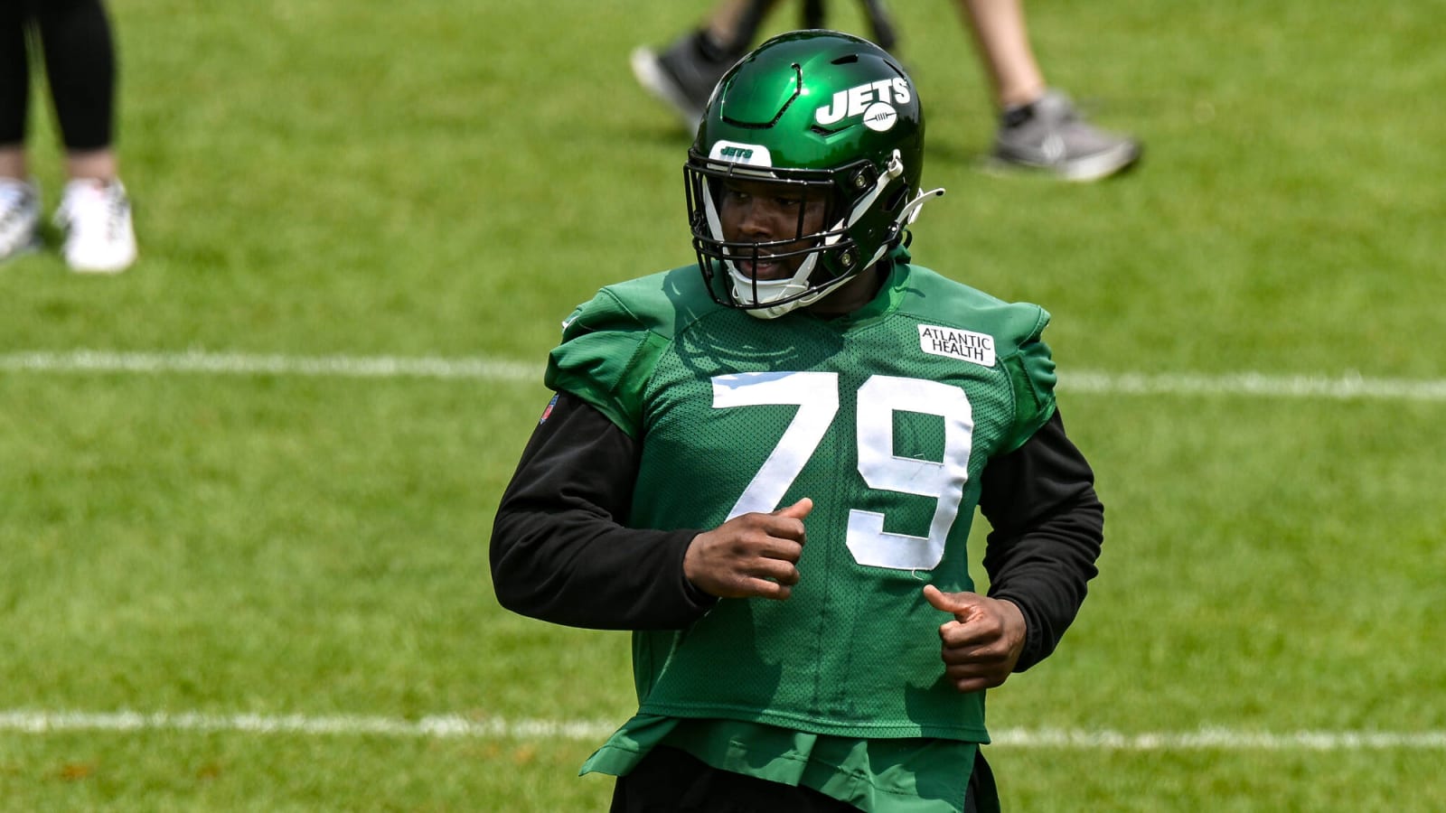 &#39;Hard Knocks&#39; Star Tanzel Smart Returns to Jets