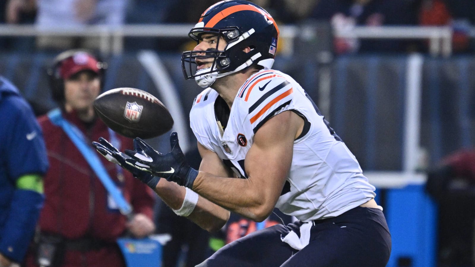 Bears Lose TE Cole Kmet vs Cardinals