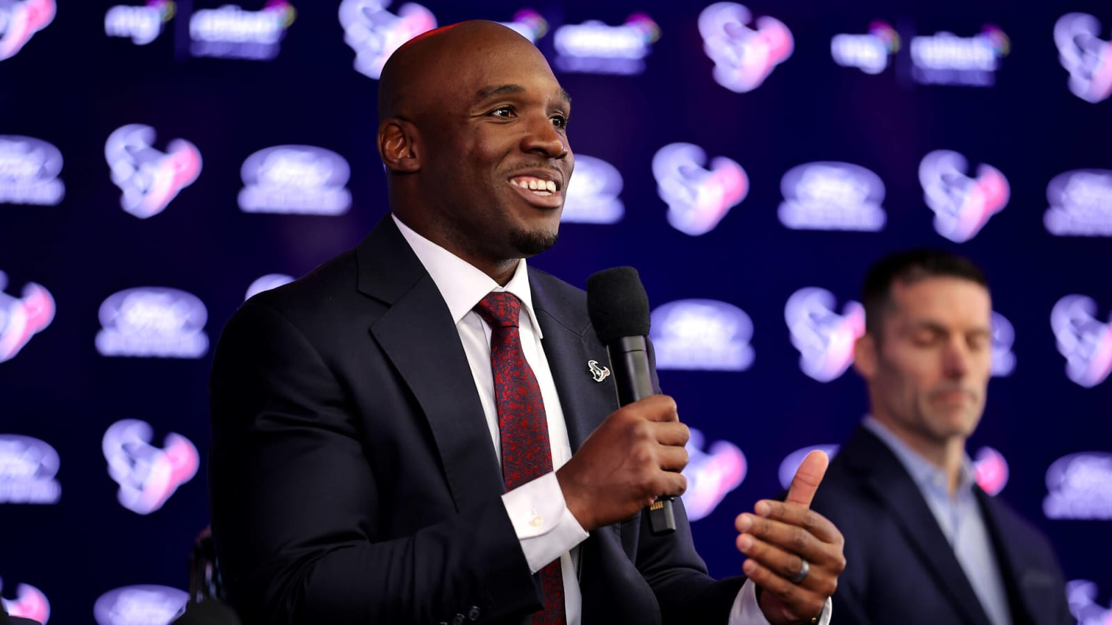 NFL executives believe Houston Texans are okay with keeping No. 2 pick