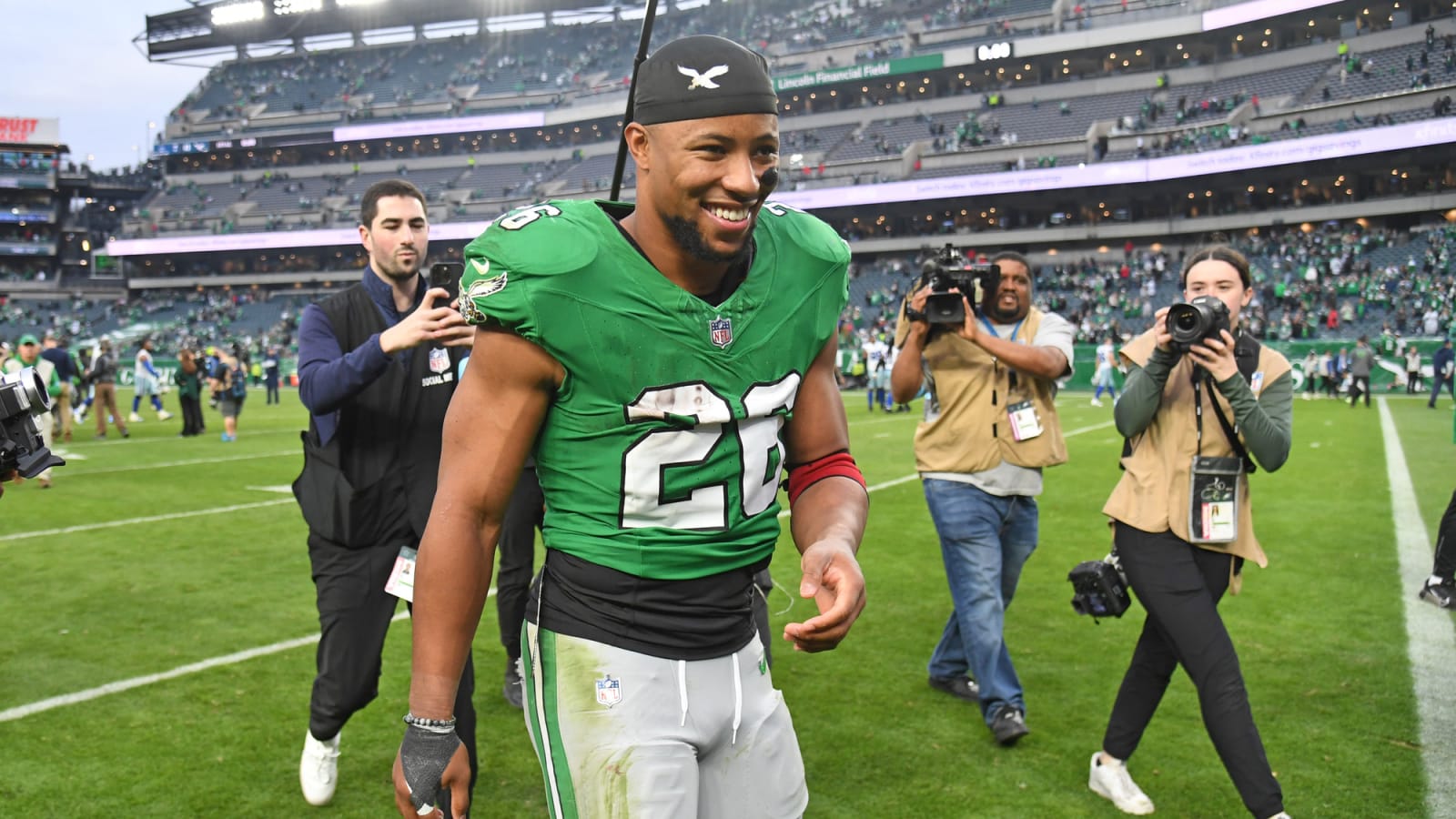 Eric Dickerson Gives Saquon His Flowers As Rushing Record Is Safe