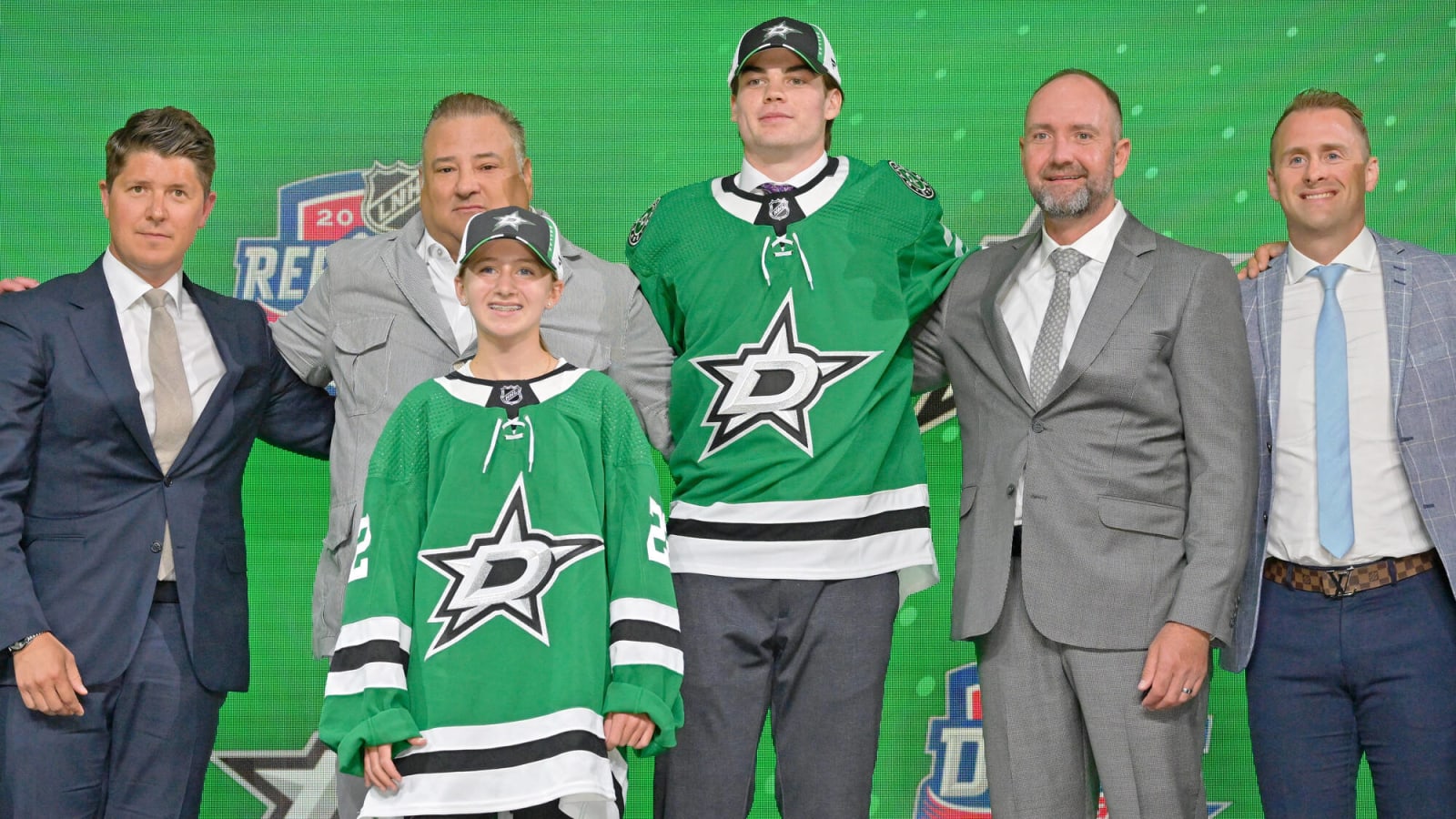 5 Dallas Stars Prospects That Could Make NHL Roster in 202324 Yardbarker