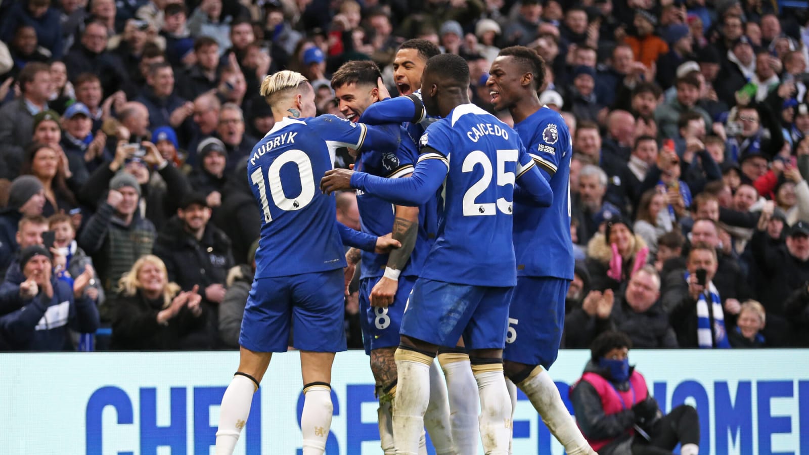 Paul Merson predicts another crazy game with his Man Utd vs Chelsea scoreline