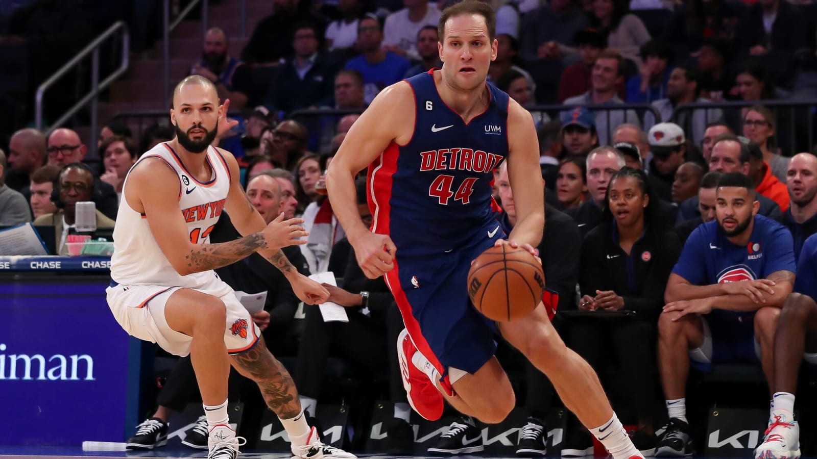 Pistons Signing Bojan Bogdanovic to Contract Extension