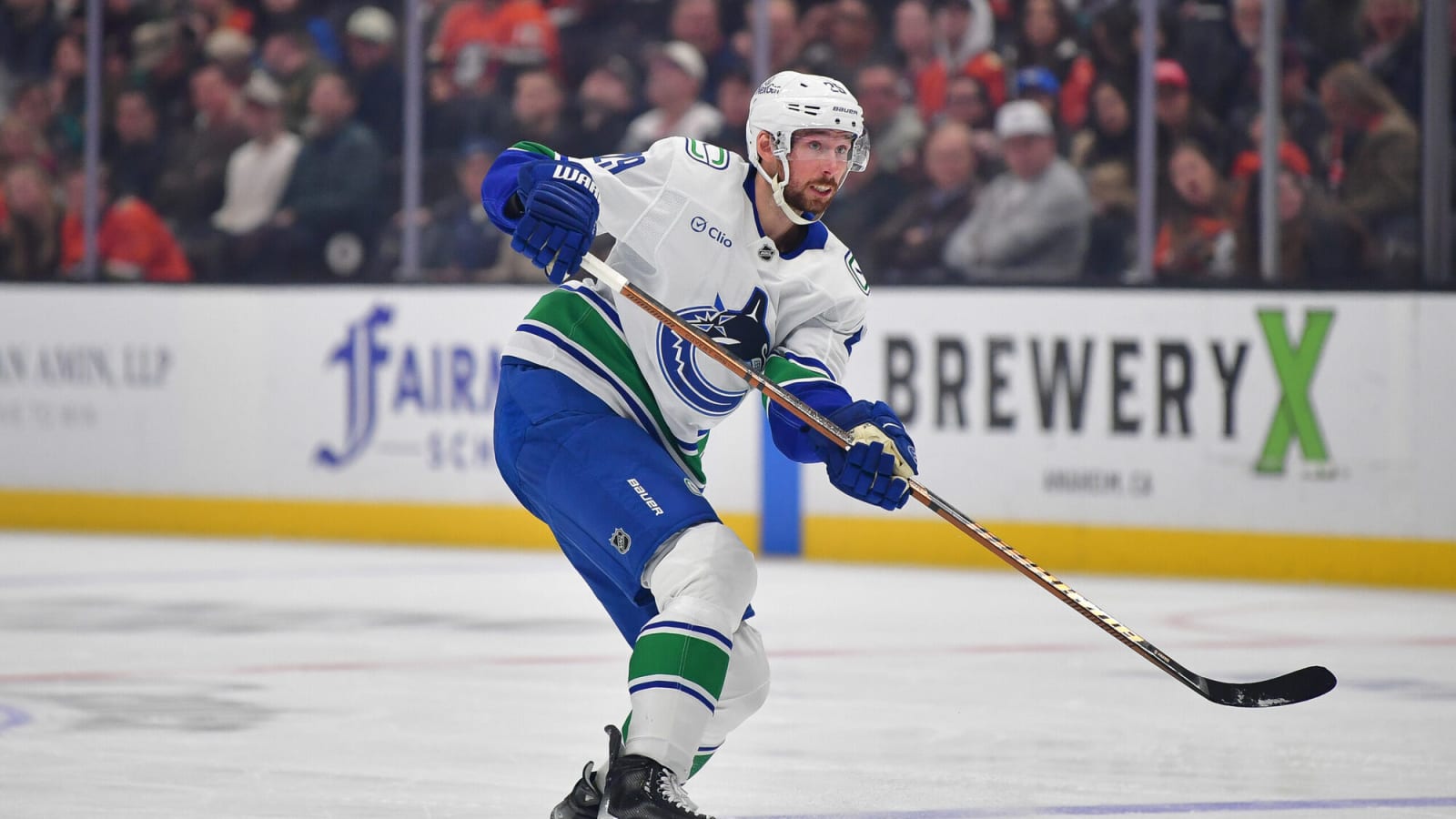 Canucks: Pettersson’s Sweden eliminates Hronek’s Czechia from IIHF World Championship