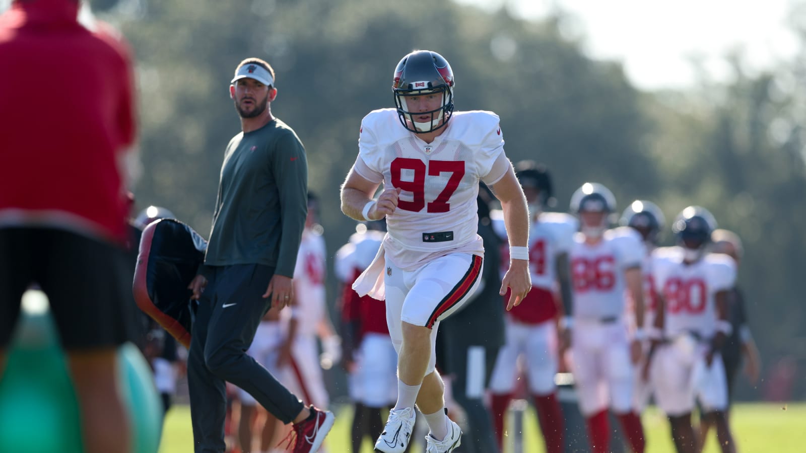 Bucs Sign Familiar Special Teamer