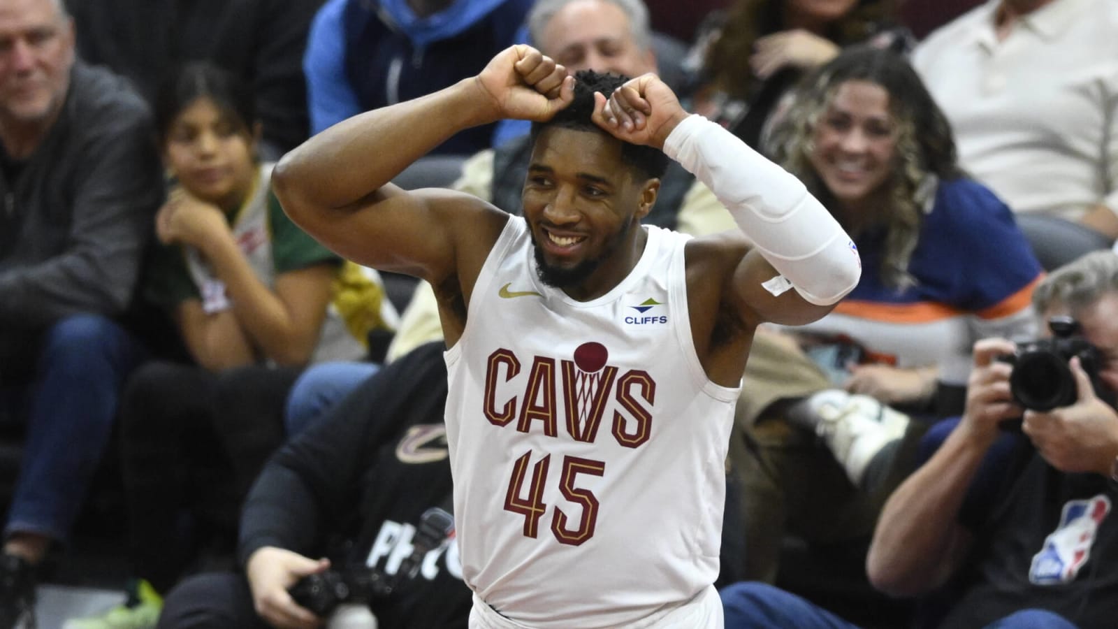 Mitchell’s 34 Points Lead Cavs To Blowout Victory Over Bulls