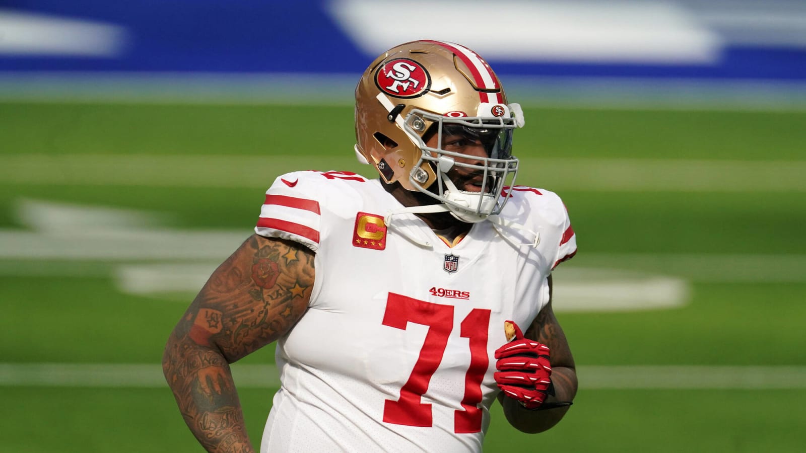 49ers OT Trent Williams reworks contract