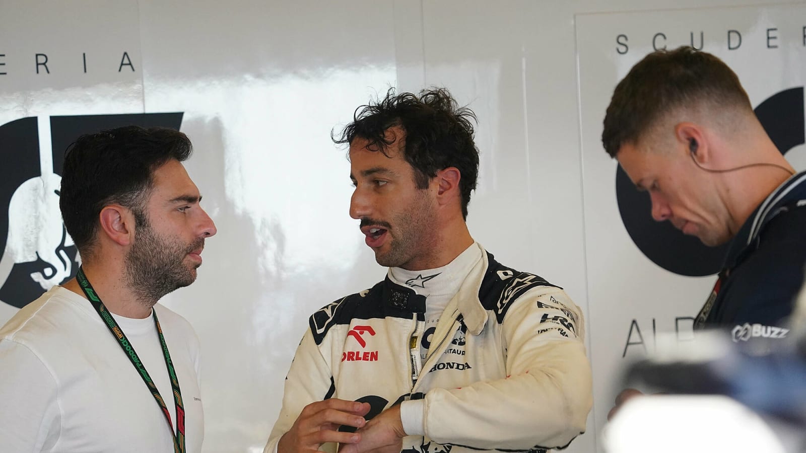 Daniel Ricciardo claims he ‘never got close’ to joining Ferrari despite ‘first level’ talks