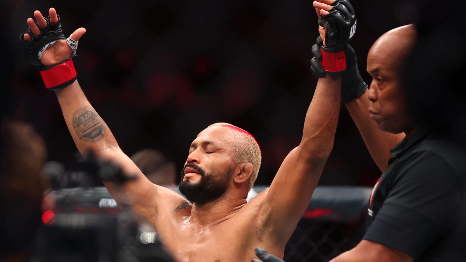 UFC 300 Recap: Deiveson Figueiredo submits Cody Garbrandt in the second round