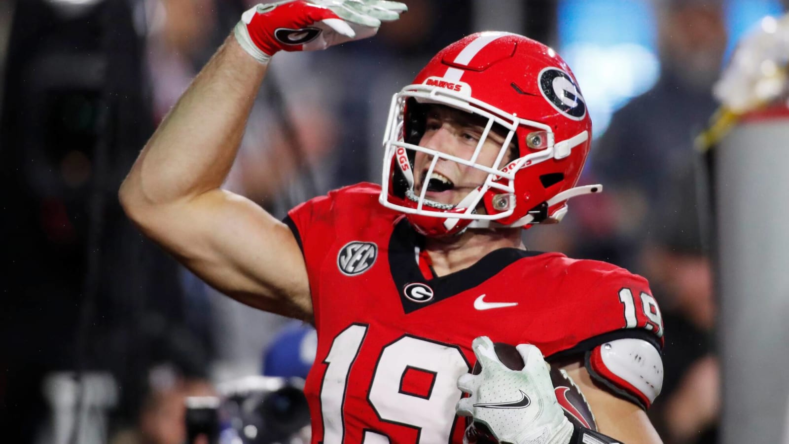 Georgia Bulldogs: Brock Bowers And 1 Other Offensive Star Not With Team At Orange Bowl