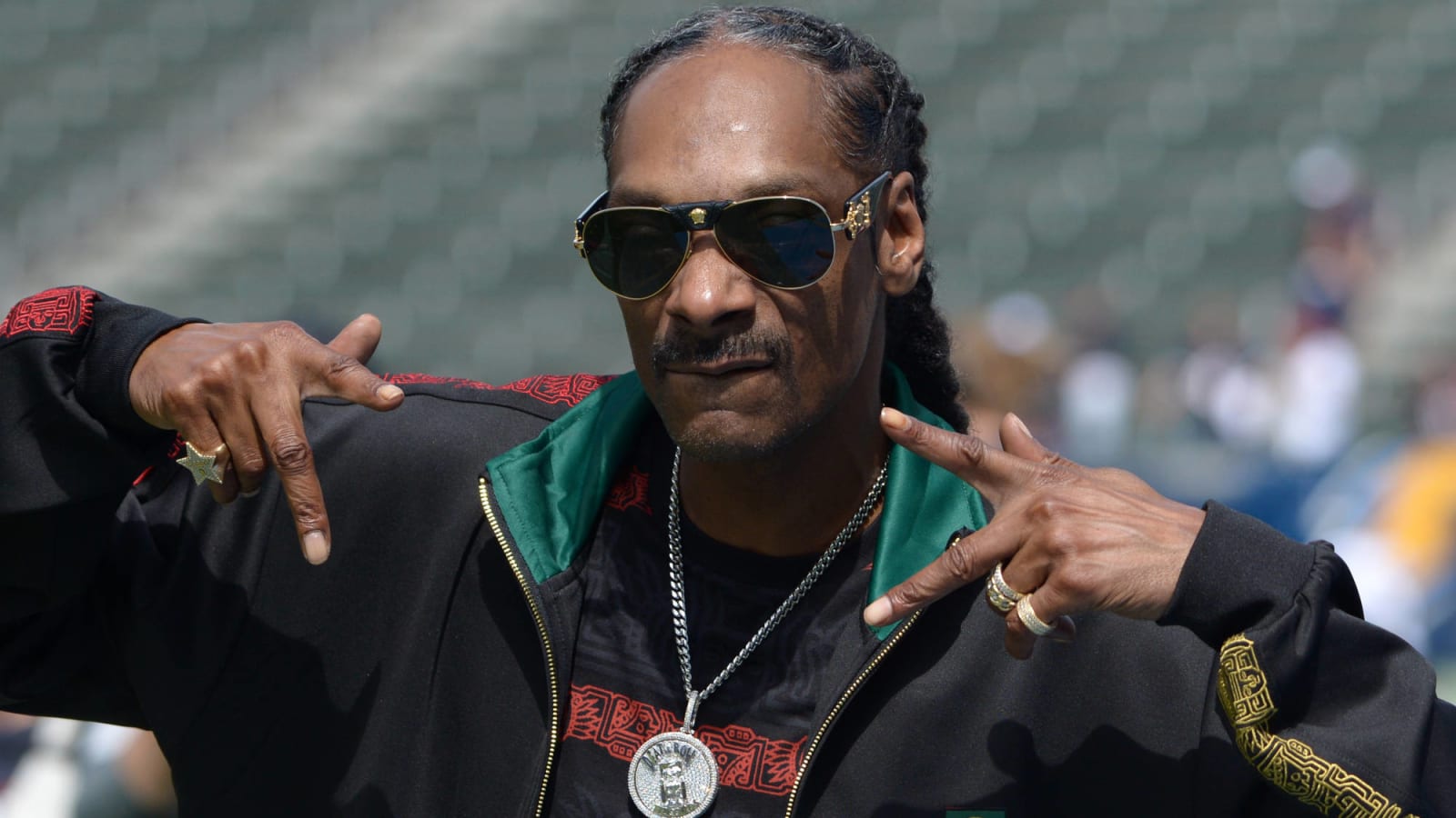 See Snoop Dogg Provide Play-by-Play for Los Angeles Kings Hockey Game