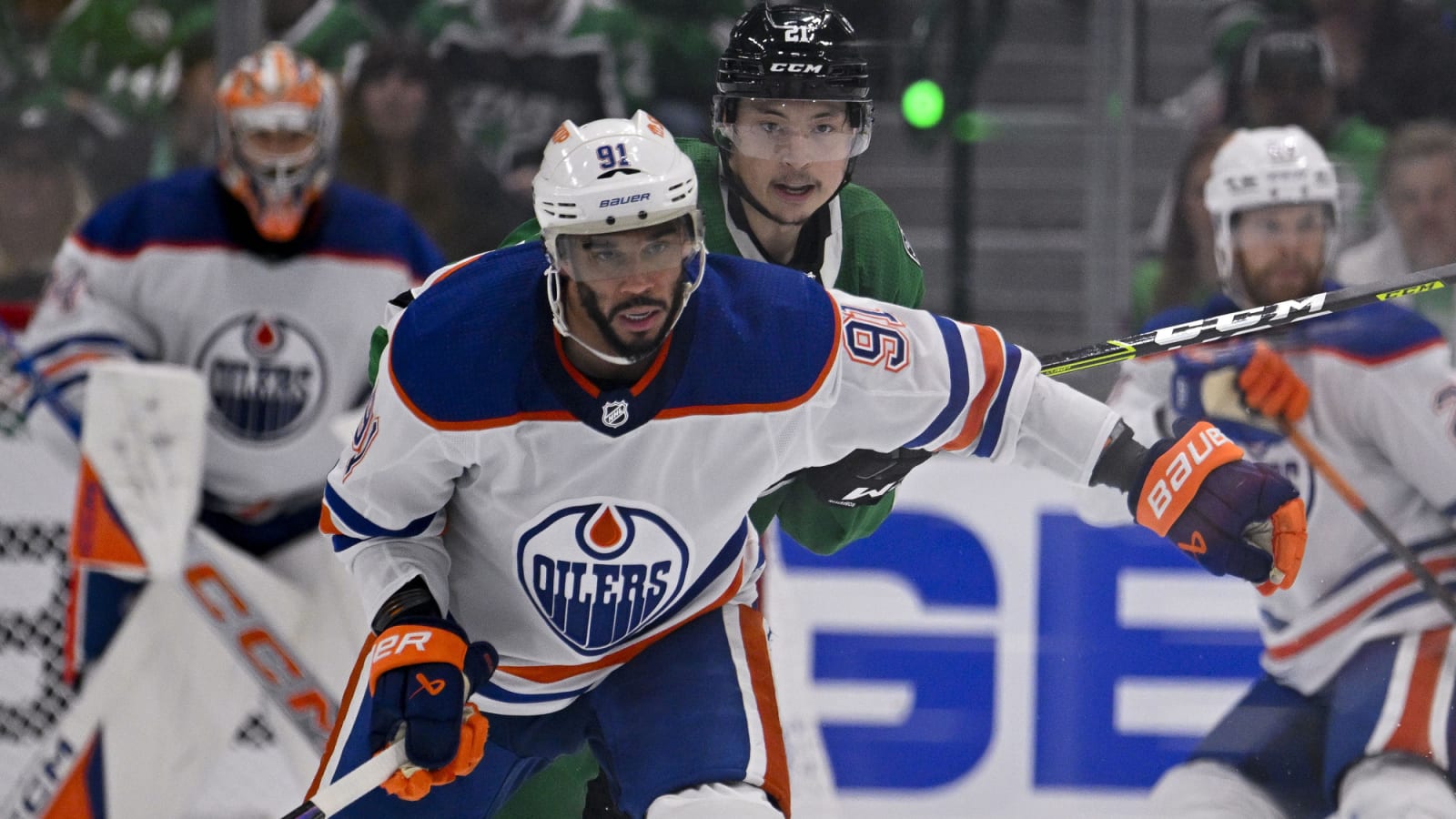 Evander Kane shares update on social media while recovering from surgery
