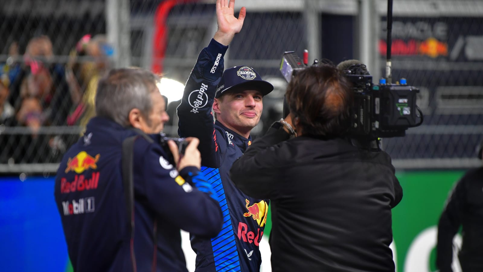 Nico Rosberg snubs Max Verstappen as favorite for 2025 F1 title Yardbarker
