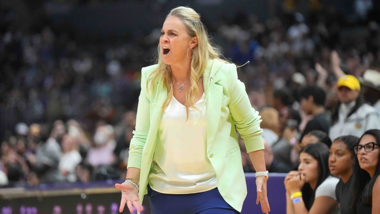 Aces bounce back with a win against the Sparks