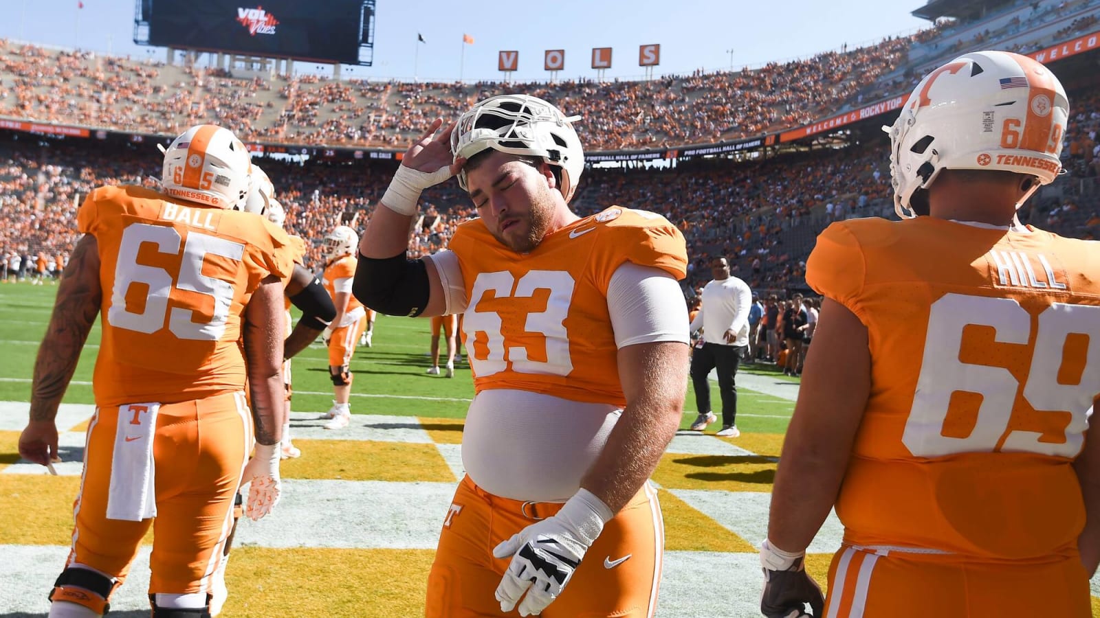 Cooper Mays responds to question about returning to Tennessee in 2024