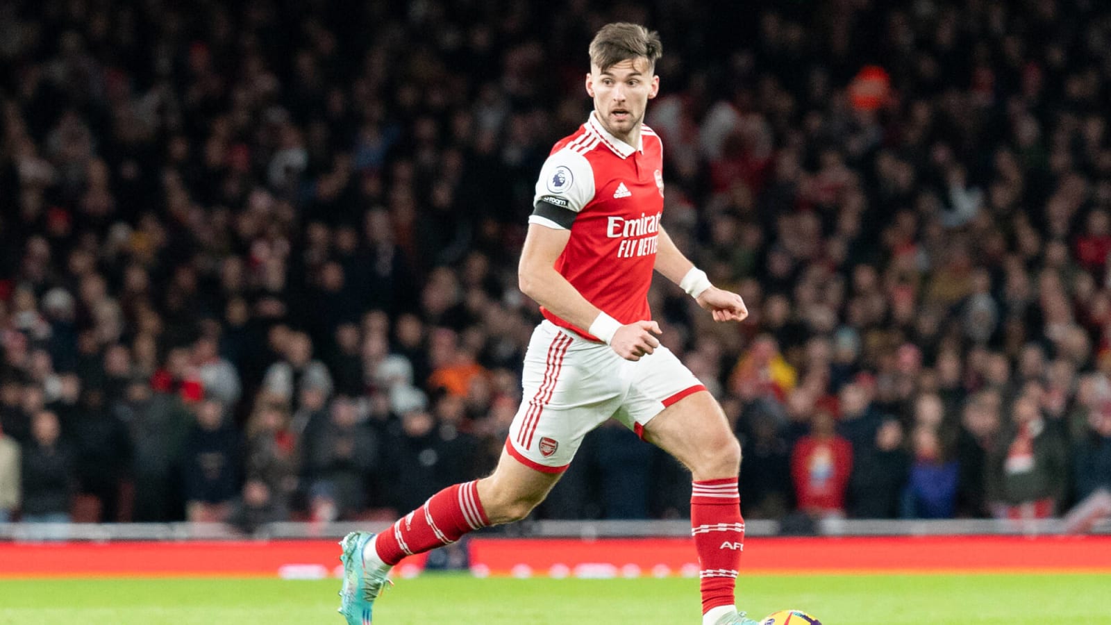 Blow for Newcastle as Man City enter race to sign Arsenal star