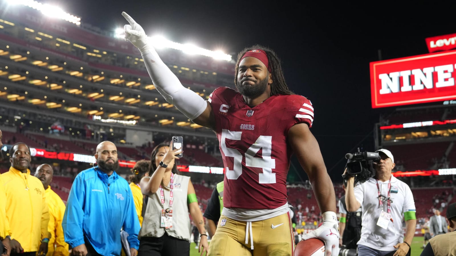 49ers LB Fred Warner named NFC Defensive Player of the Week