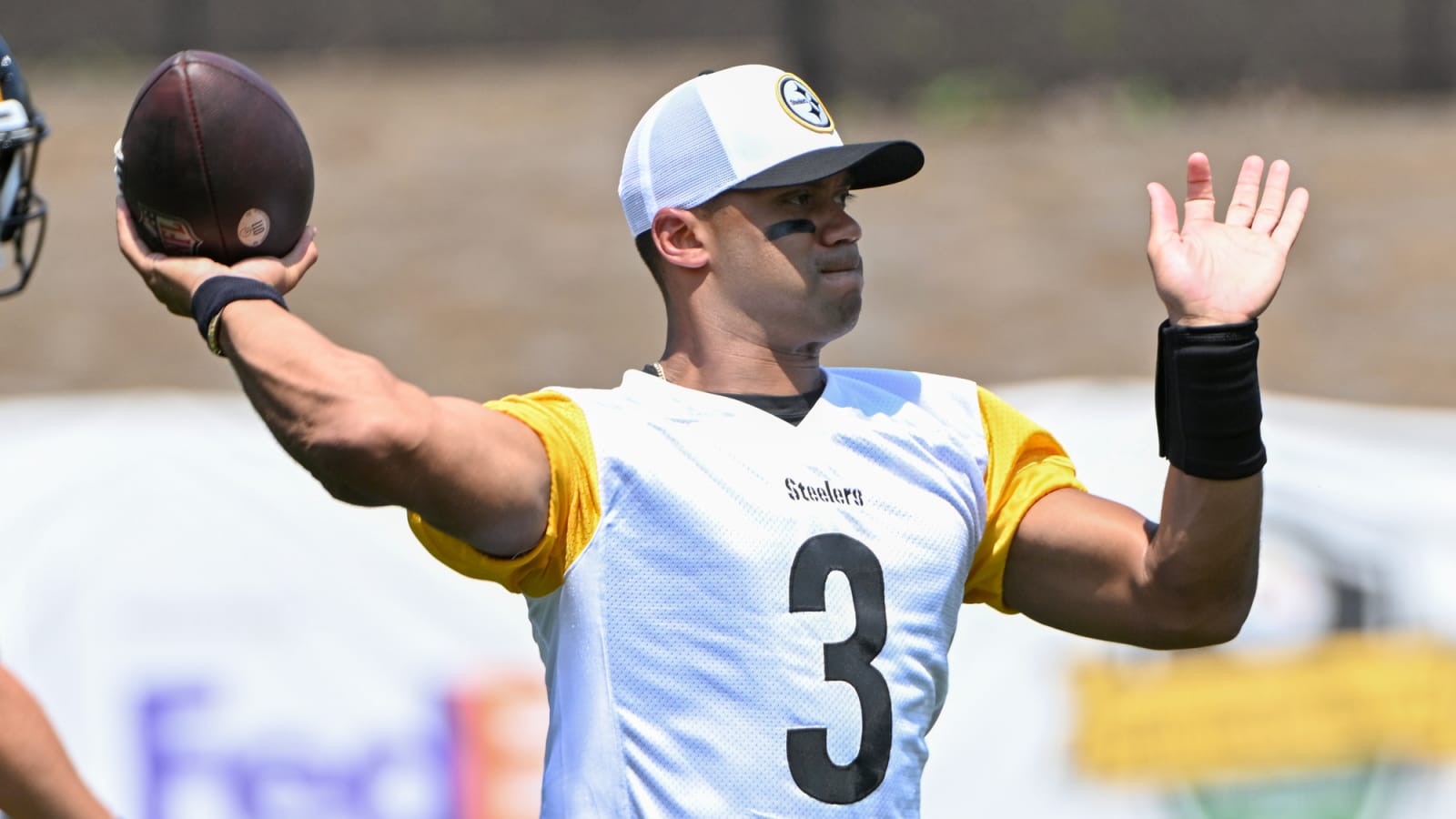 Madden Ratings Revealed for Steelers QBs Russell Wilson, Justin Fields