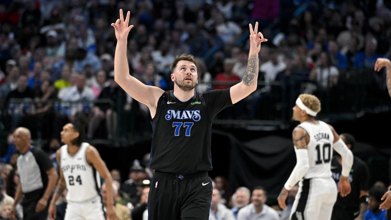 Irving, Doncic Propel Mavs To 116-93 Victory Against Spurs
