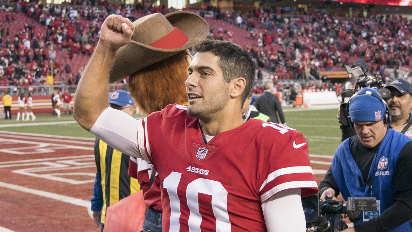 Jimmy Garoppolo spotted on date with adult film star