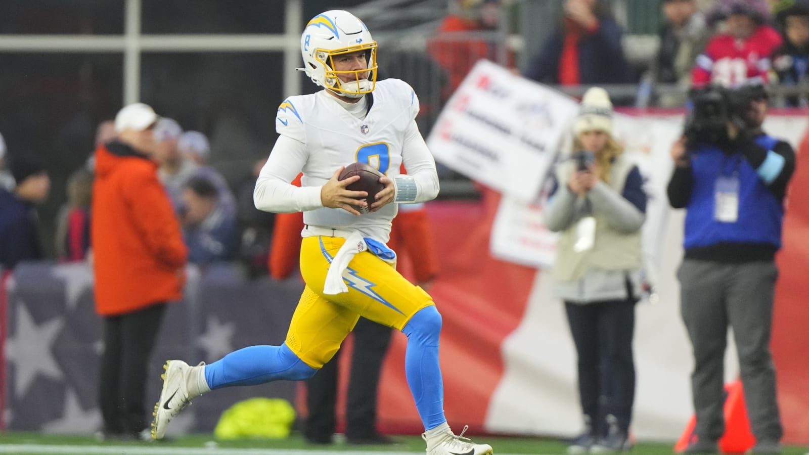 Chargers Agree To One-Year Extension With QB Taylor Heinicke