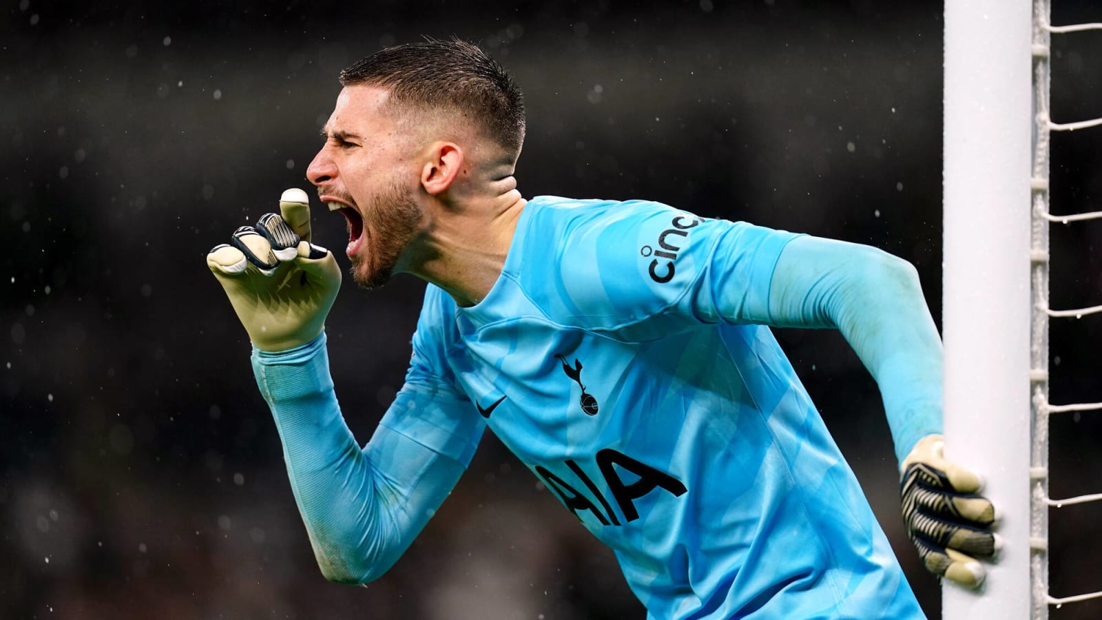 Alasdair Gold reveals why Vicario was ‘furious’ with teammates during FA Cup defeat