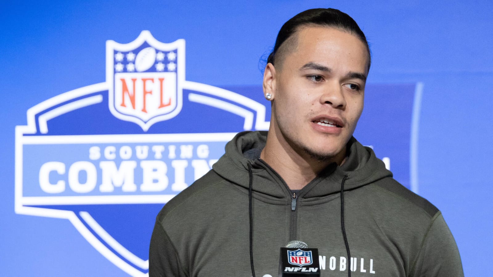 Cameron Latu visited with Cowboys and 49ers this week