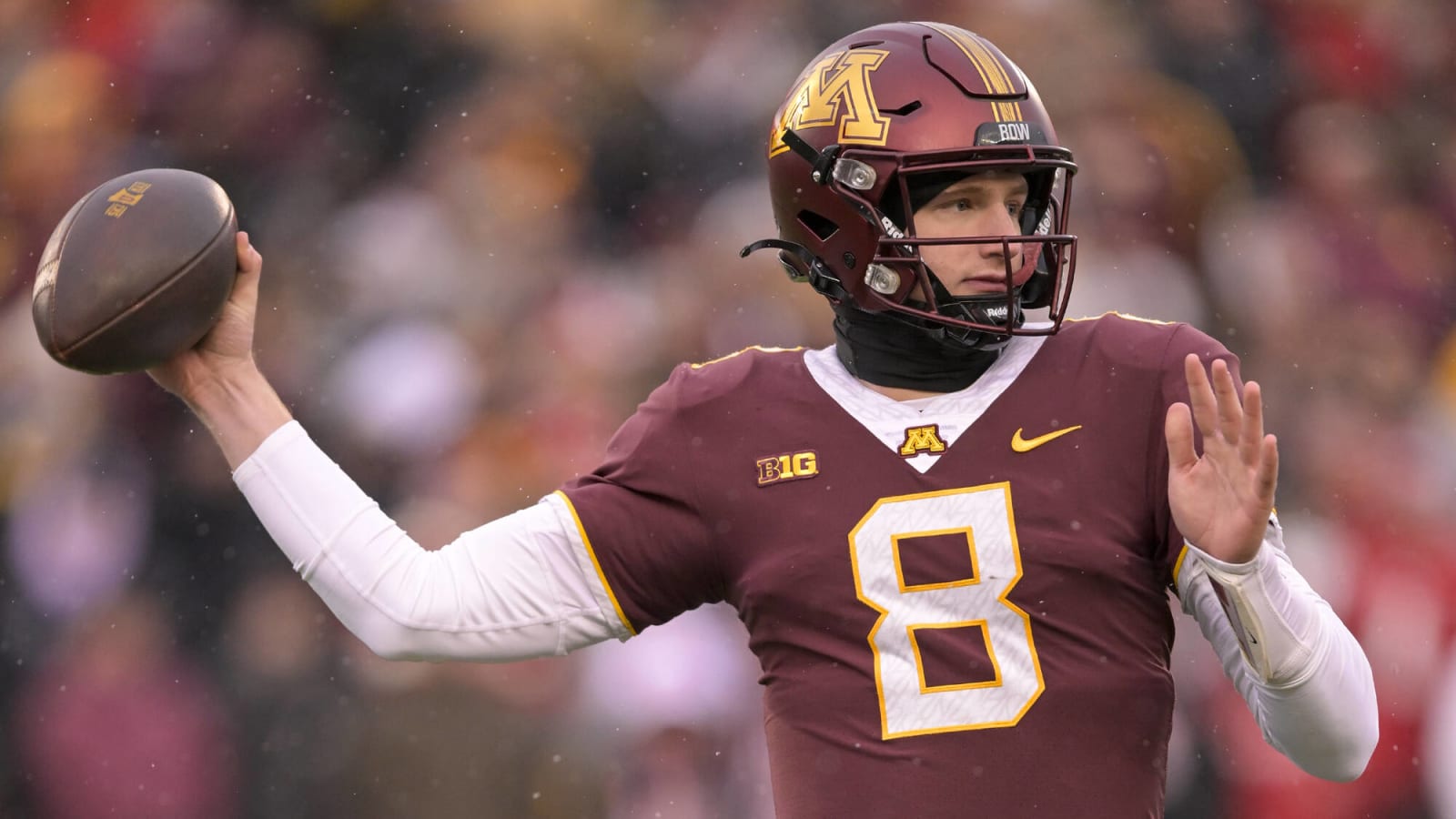  Minnesota Gophers Starting Quarterback Entering Crowded Transfer Portal After Uninspiring 2023 Campaign – Report