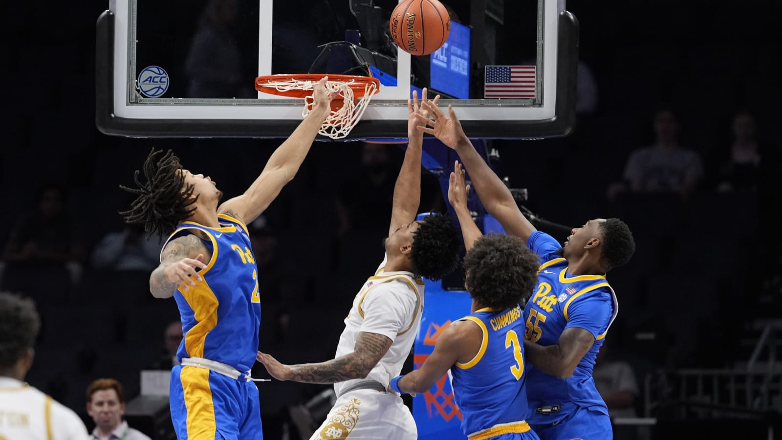Notre Dame beats Pitt on controversial game-ending foul call