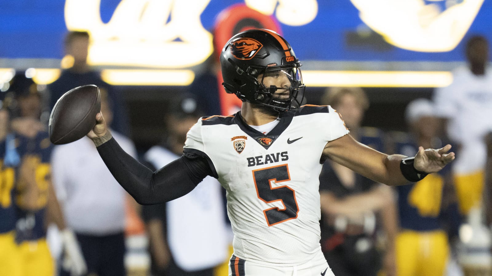 NCAAF Week 12: Washington vs. Oregon State preview, prop pick, prediction