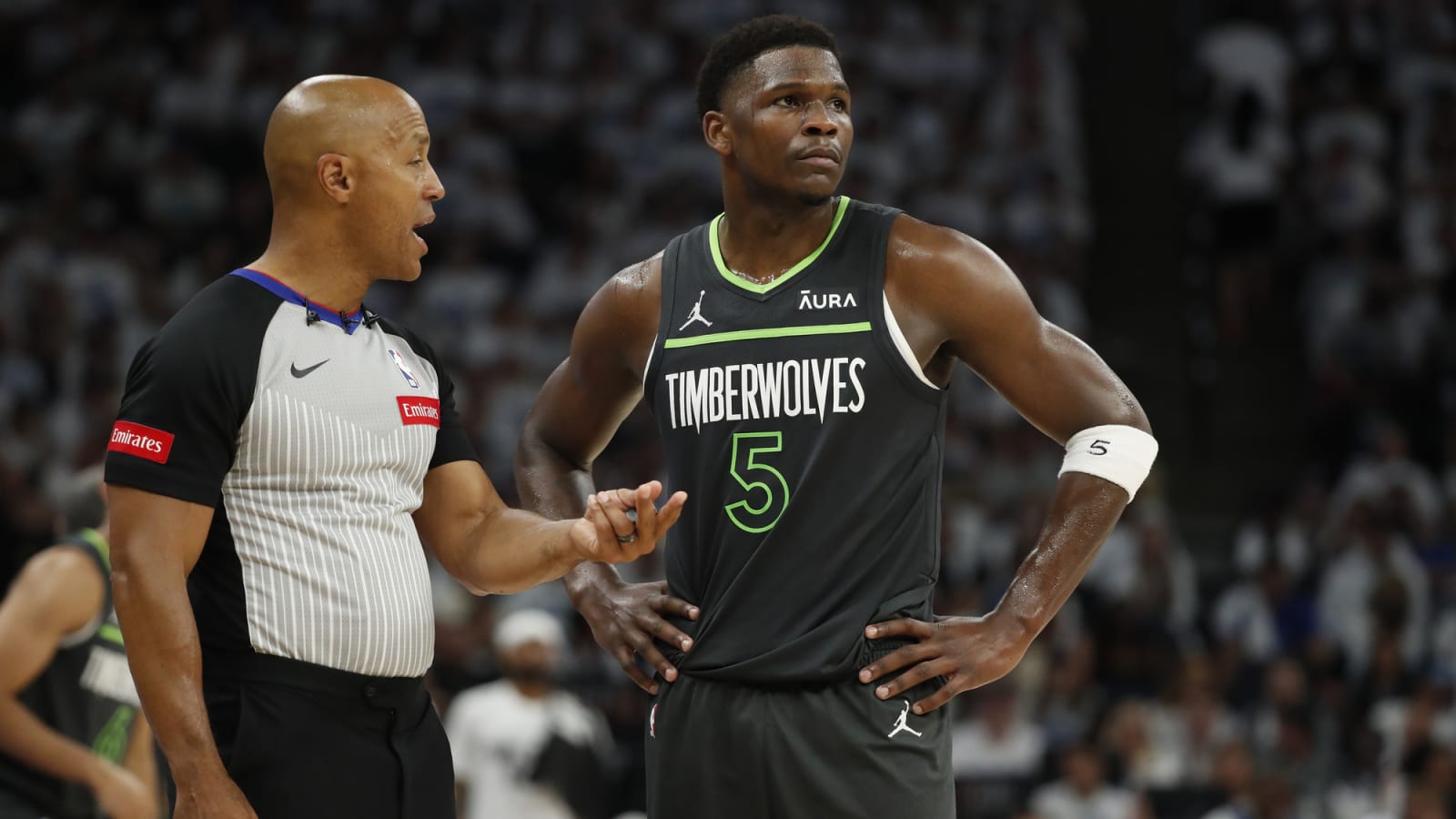 Anthony Edwards comes off the bench to lead USA over Canada
