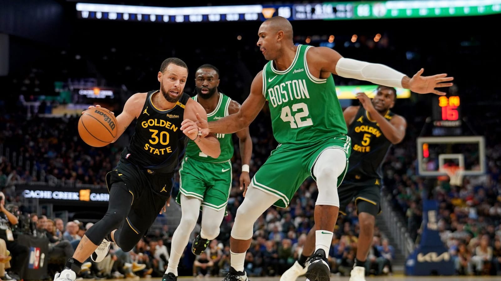 'He’s a Champion, Great Player' – Golden State Warriors’ Stephen Curry Hints at Potential Signing of 39-Year-Old Free Agent