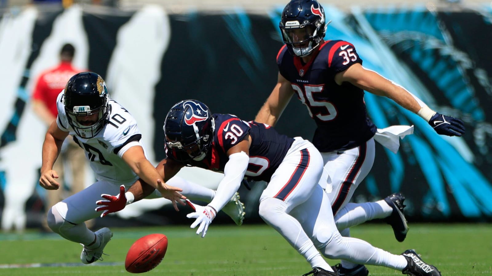 Texans Announce Four Roster Moves For Week 9