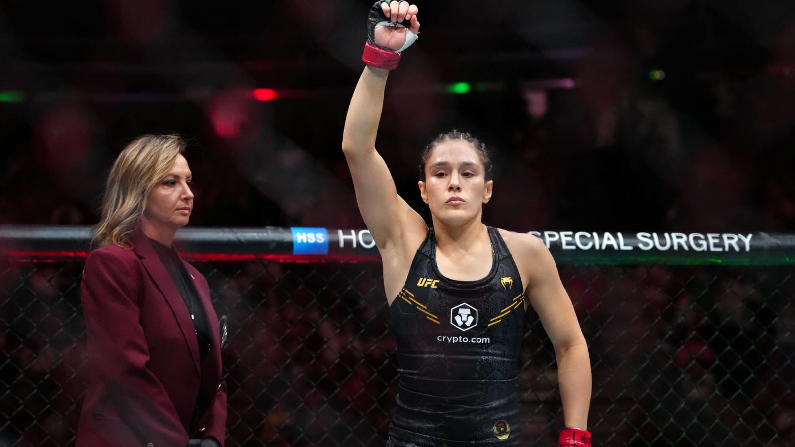 Alexa Grasso Undergoes Surgery for Fractured Hand Suffered at Noche UFC