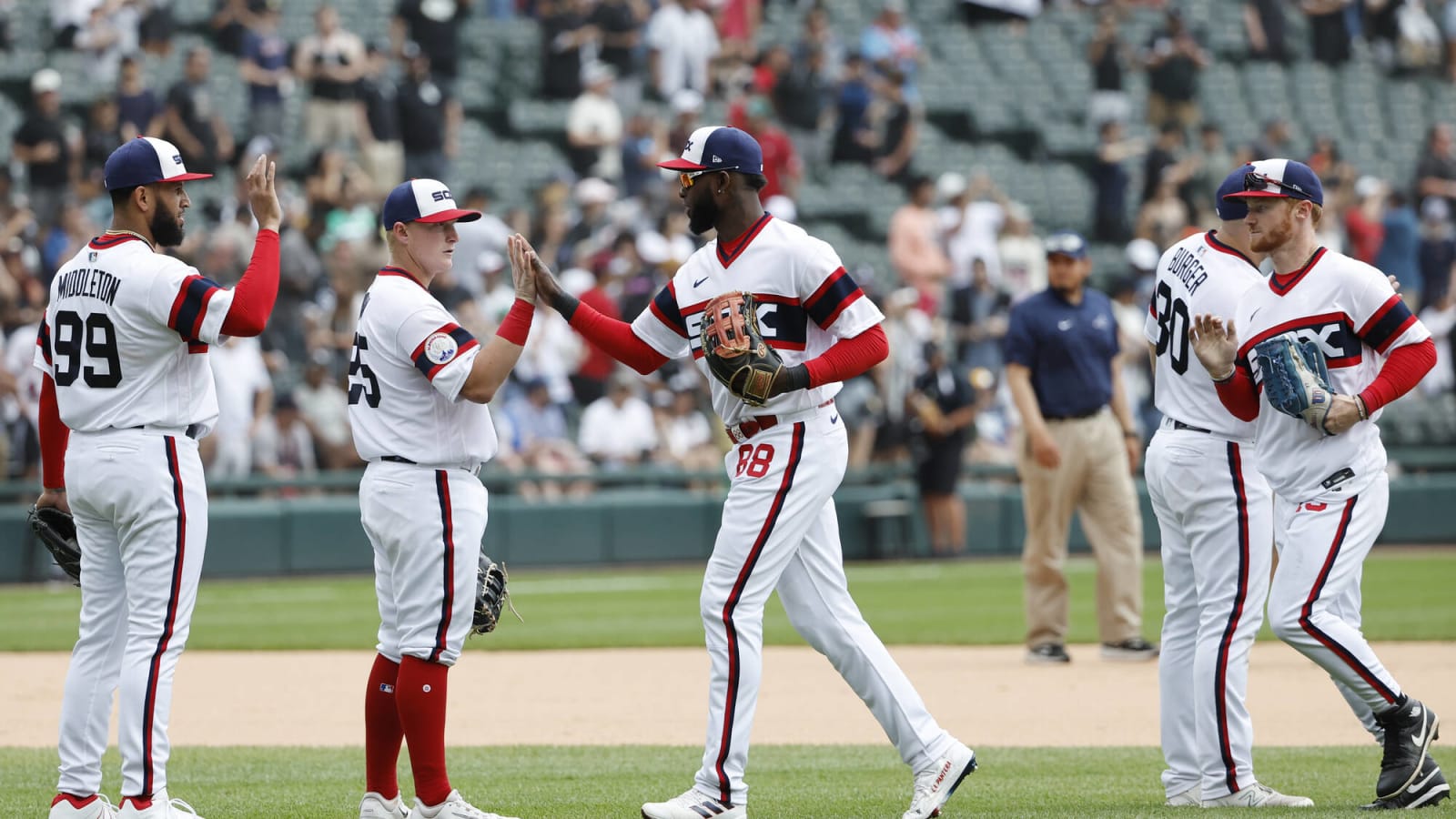 BSJ Game Report: White Sox 4, Red Sox 1 - Uninspired Sox offense muster one run, Luis Robert Jr. homers twice, fall to 3-4 on road trip