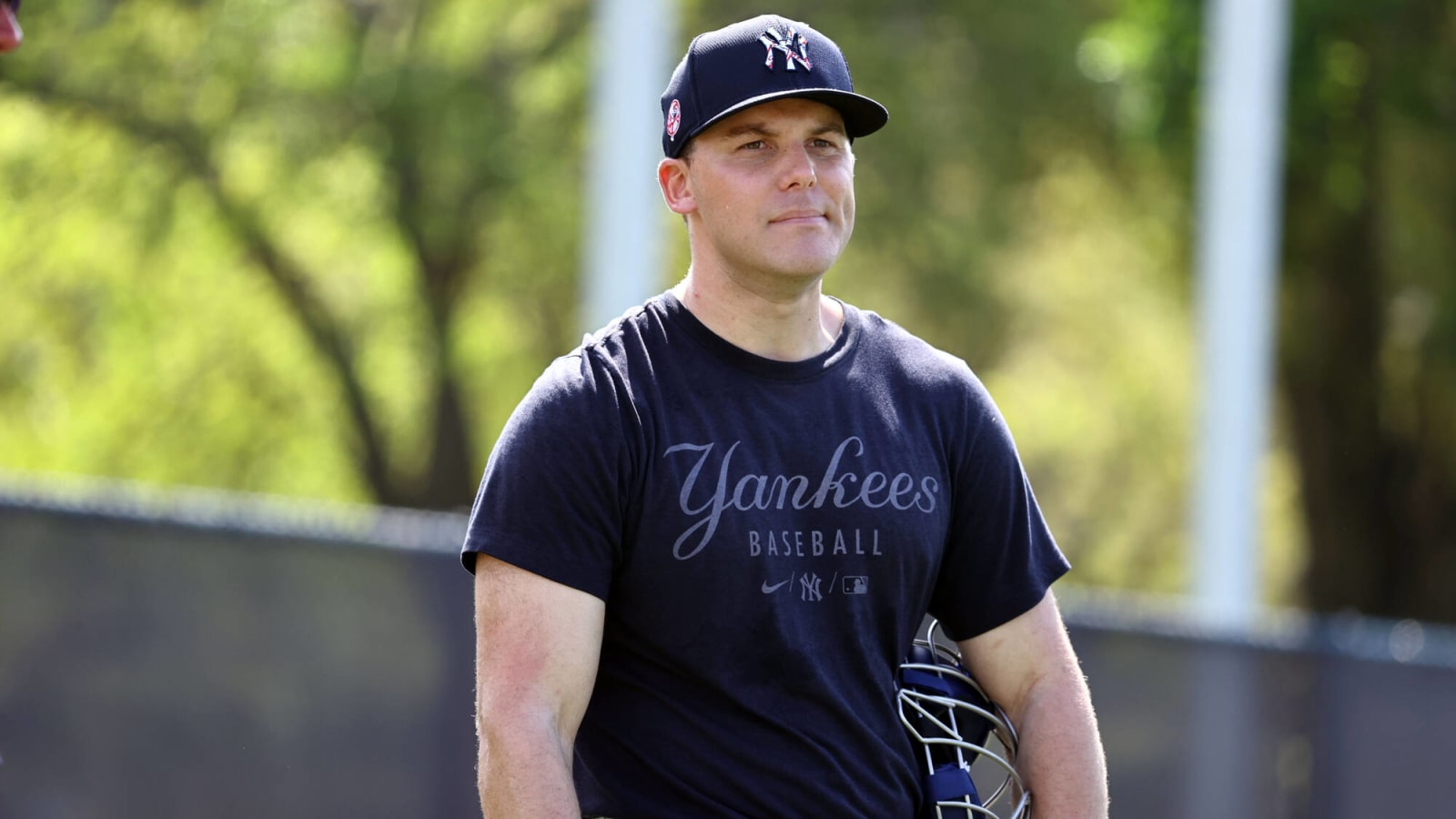 Yankees catcher ruled out a month after surgery to fix circulation