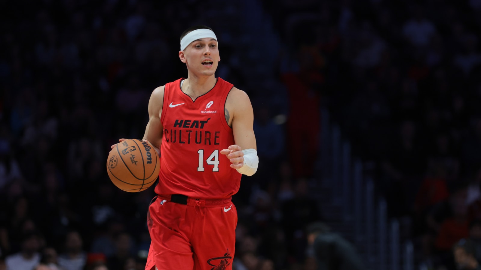  Tyler Herro Hits Game-Winner, Leads Heat Past Magic in Orlando