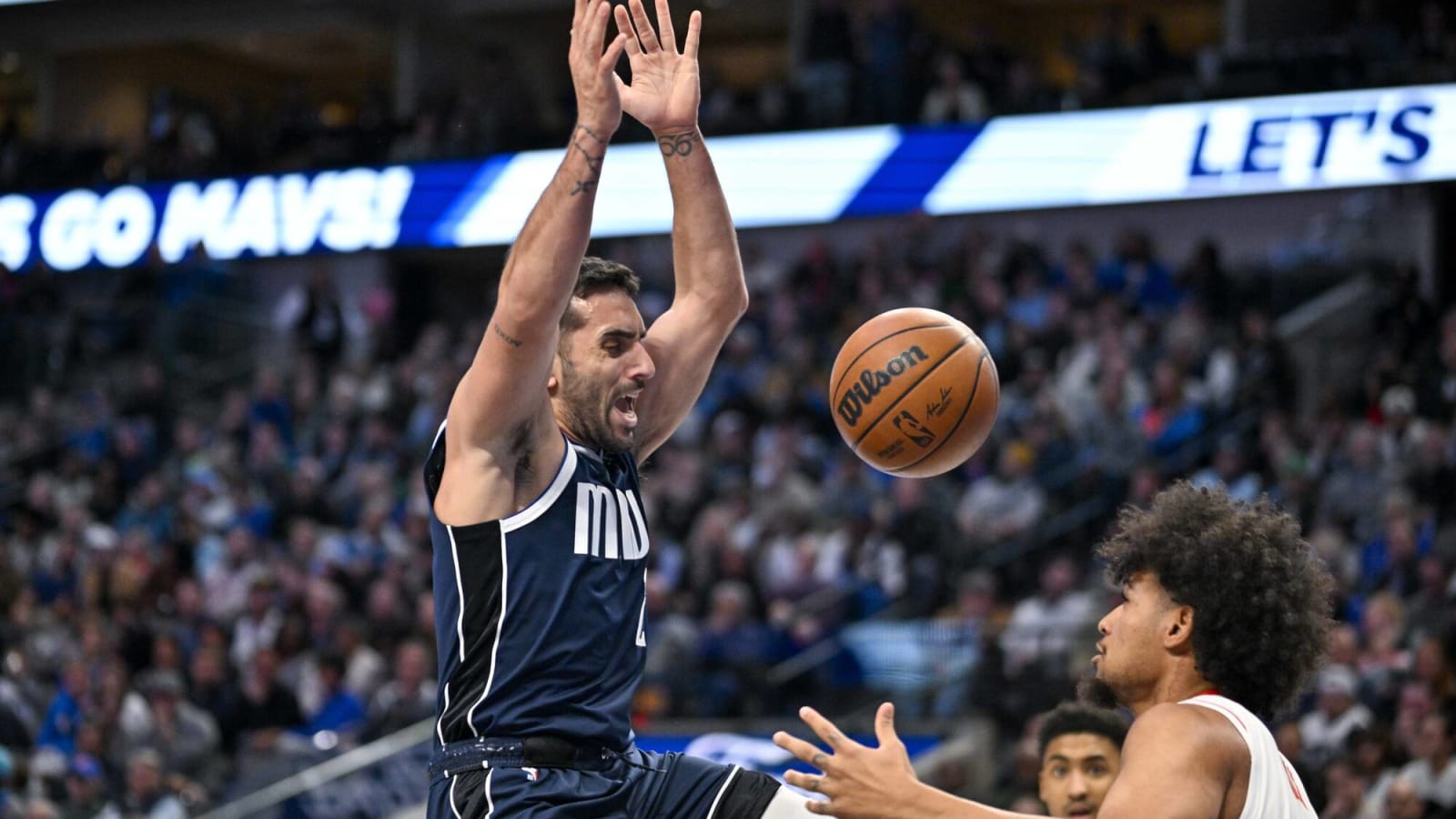 Mavs Officially Waive Facundo Campazzo