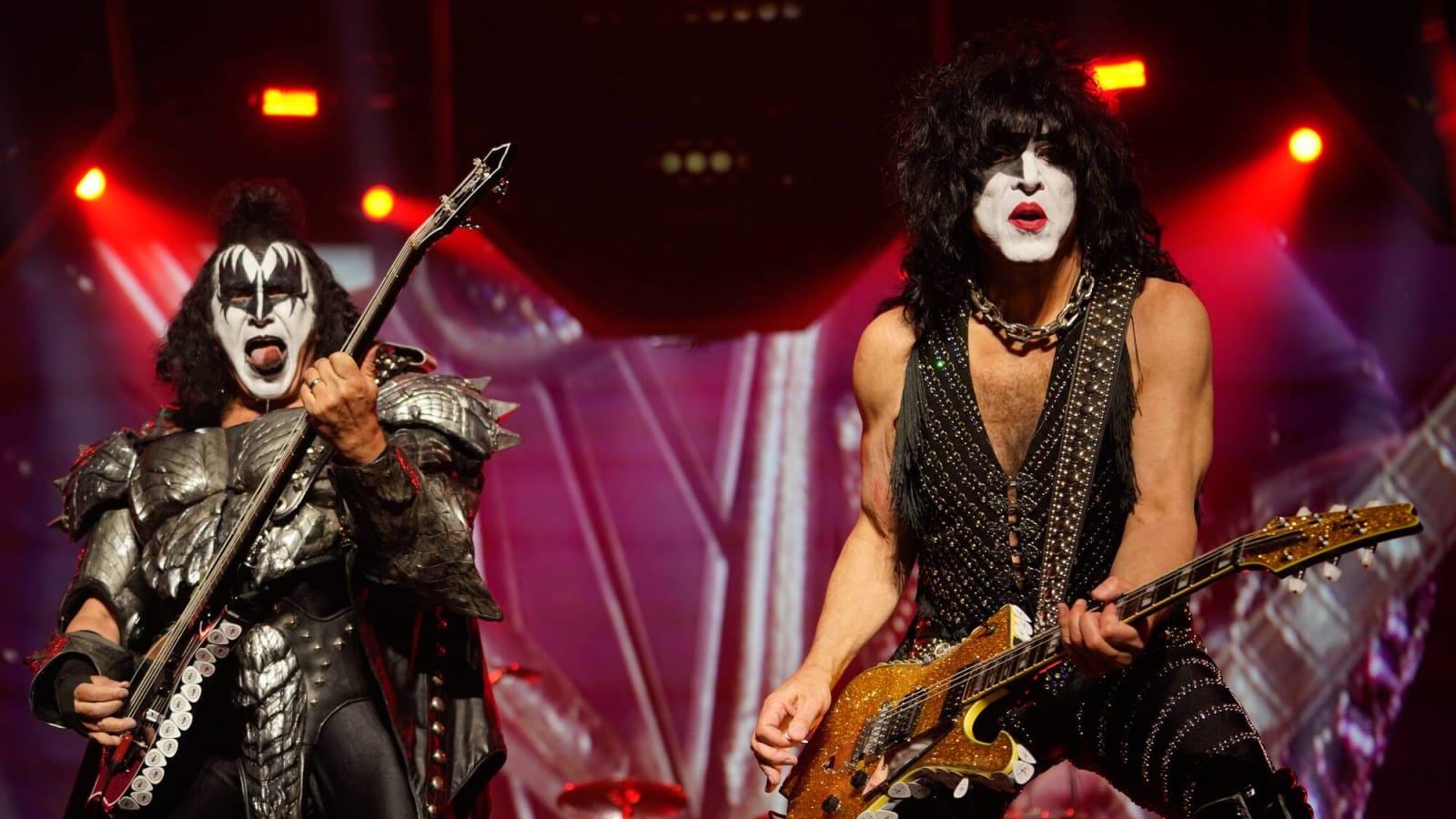 KISS Bids Farewell to Chicago with Allstate Arena Show