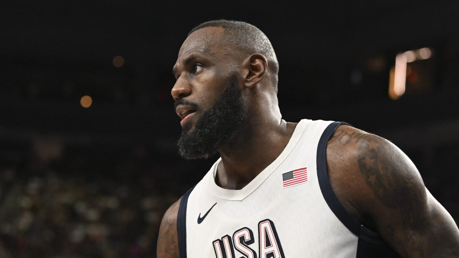 Is lebron james ambidextrous deals