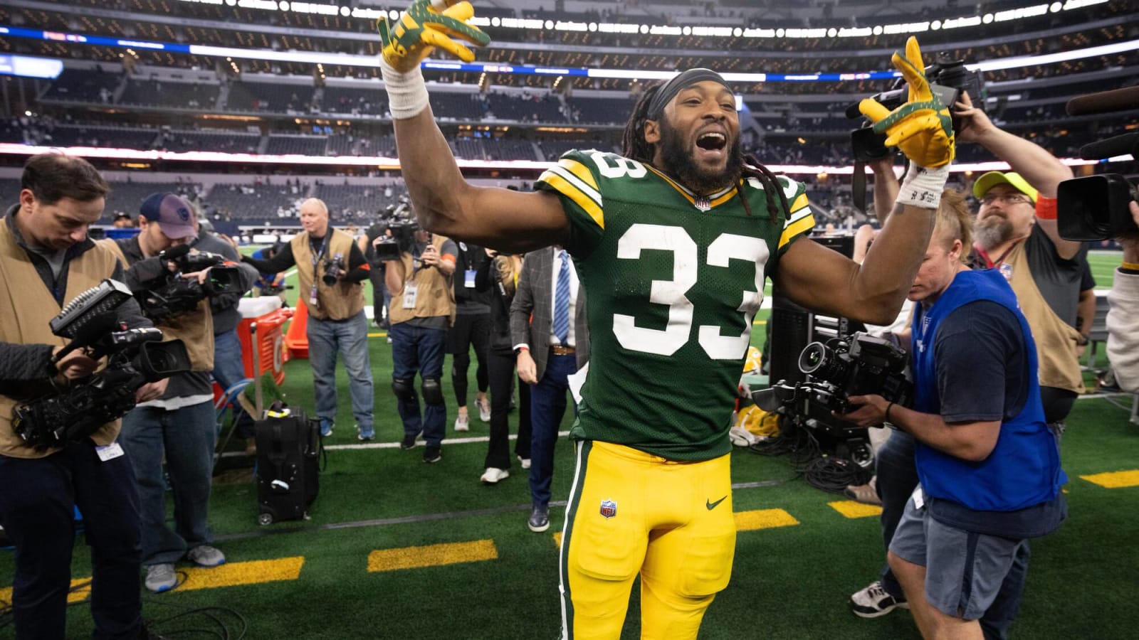 Packers’ Aaron Jones Has Made History In Career vs. Cowboys Yardbarker