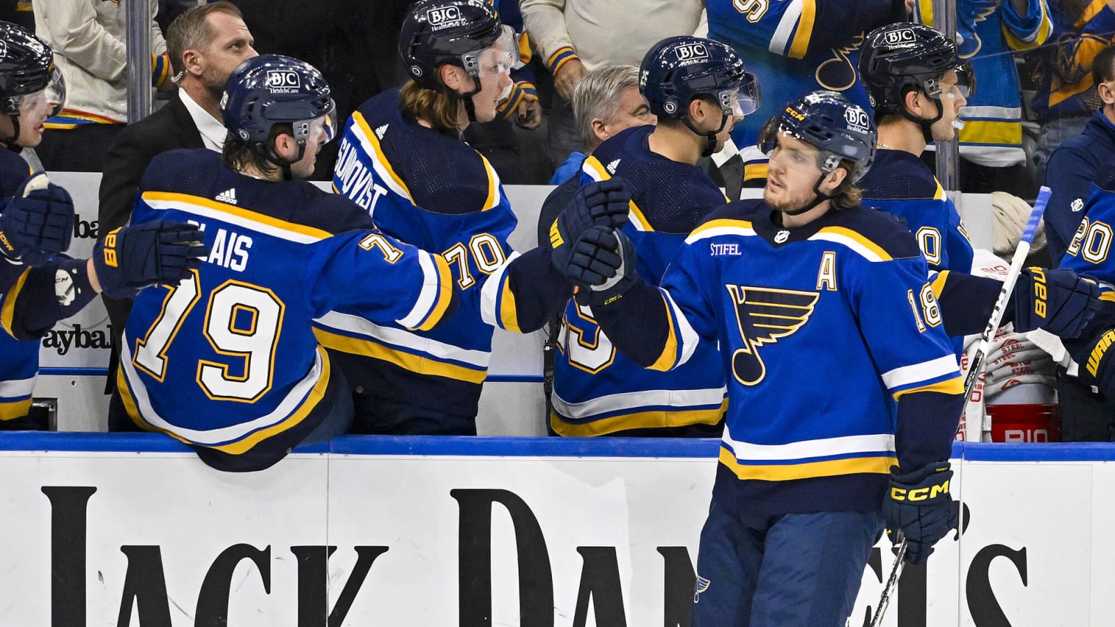 Blues’ Robert Thomas Living Up to Top Center Billing