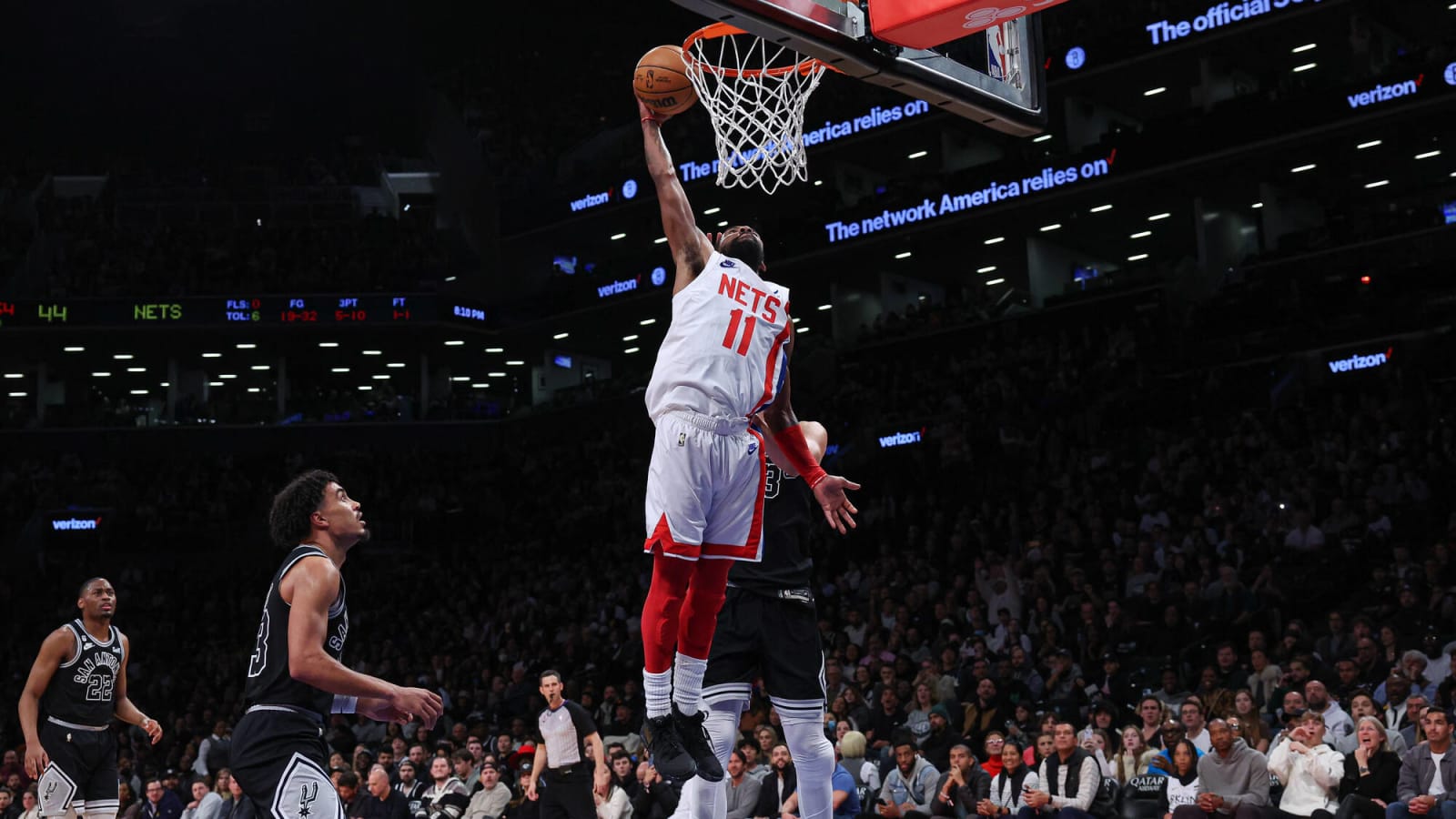 Kyrie Irving Opened Up On His Epic Putback Dunk Against The Spurs Getting Tired Of People Downplaying My Athleticism Yardbarker