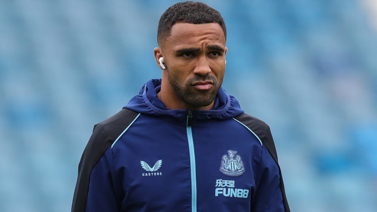 “Doesn’t even score goals” – Callum Wilson was not happy LFC ace on Monday