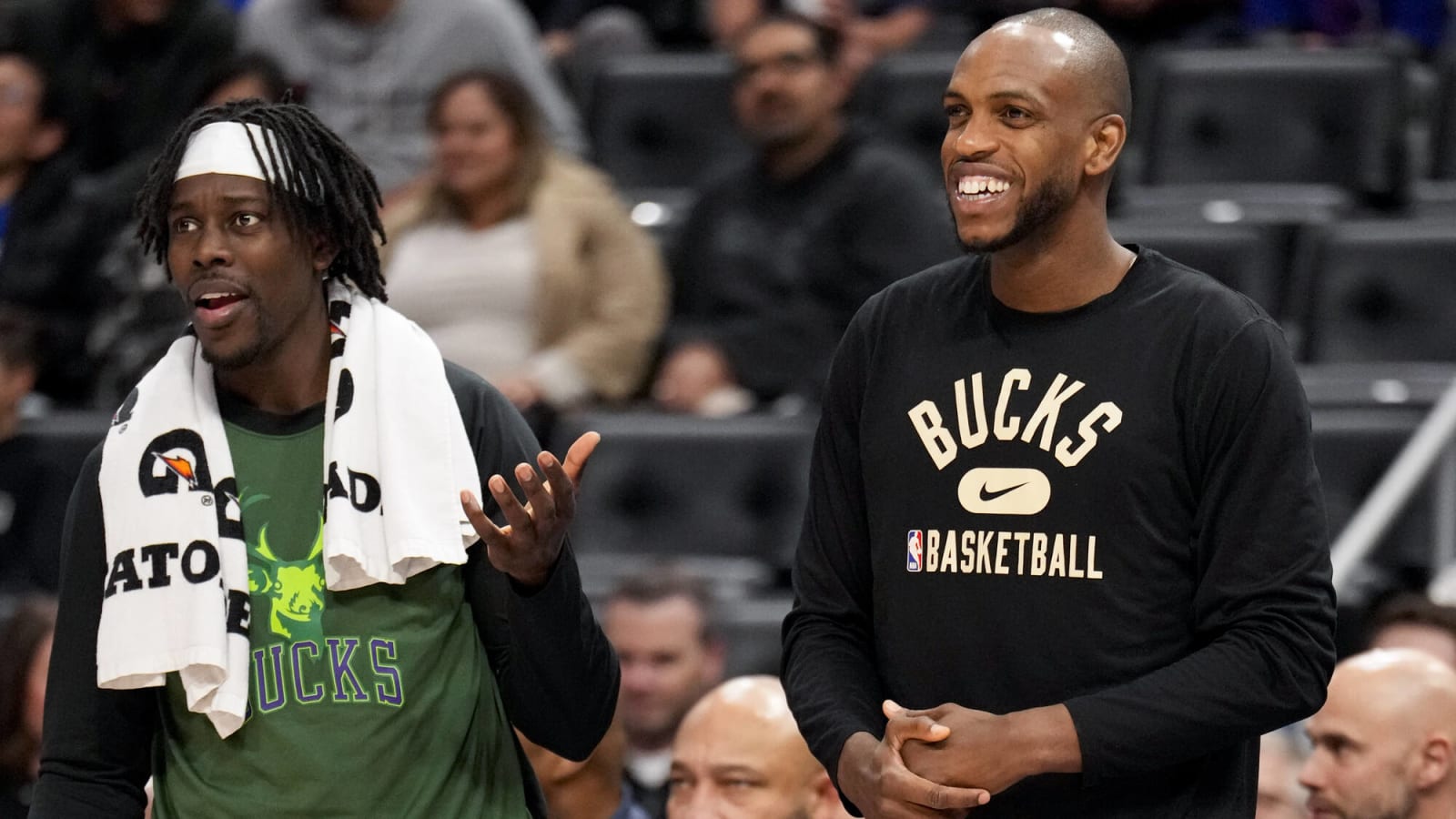 Khris Middleton Takes Part in ‘Light’ Bucks Practice