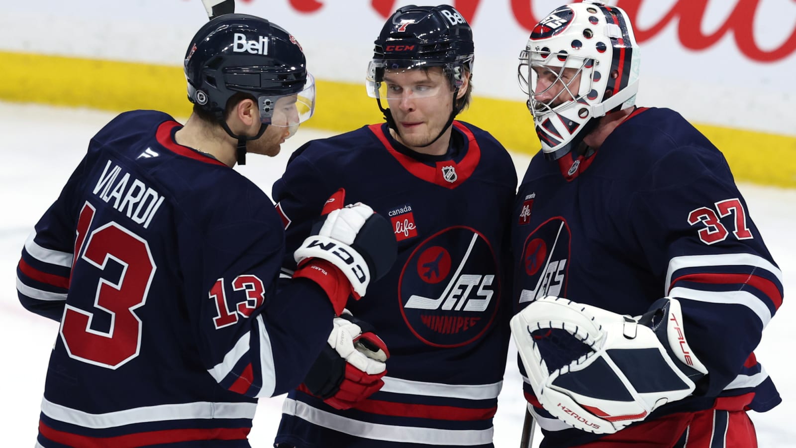 Jets News & Rumors: Hellebuyck, Yager & Trade Deadline