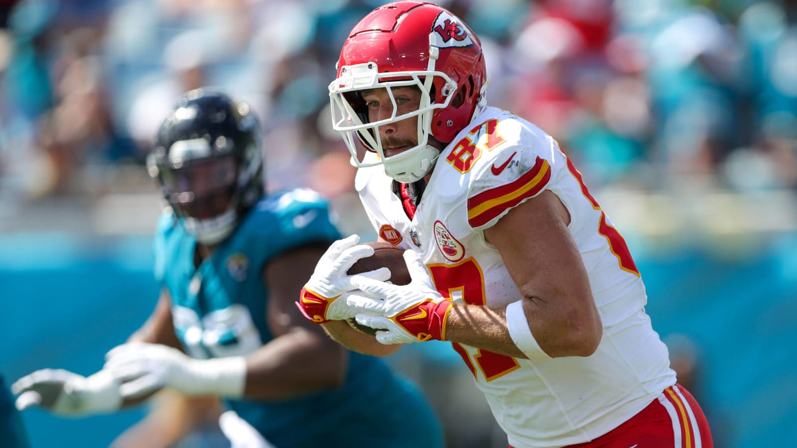 Kansas City Chiefs: Travis Kelce’s Knee is ‘100 percent’, putting injury behind.